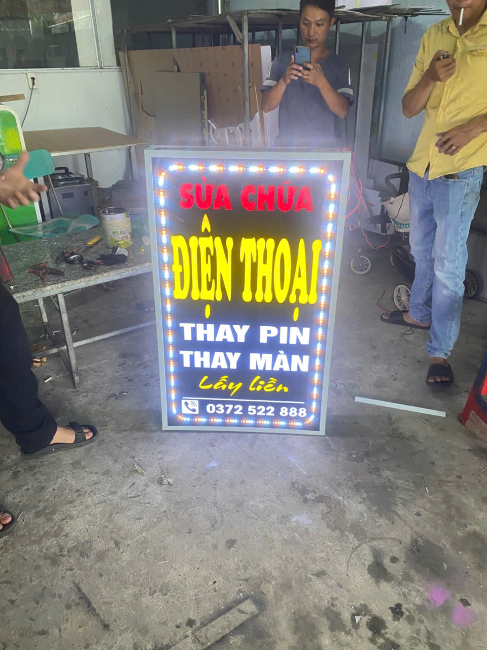 Thi công bảng hiệu 9