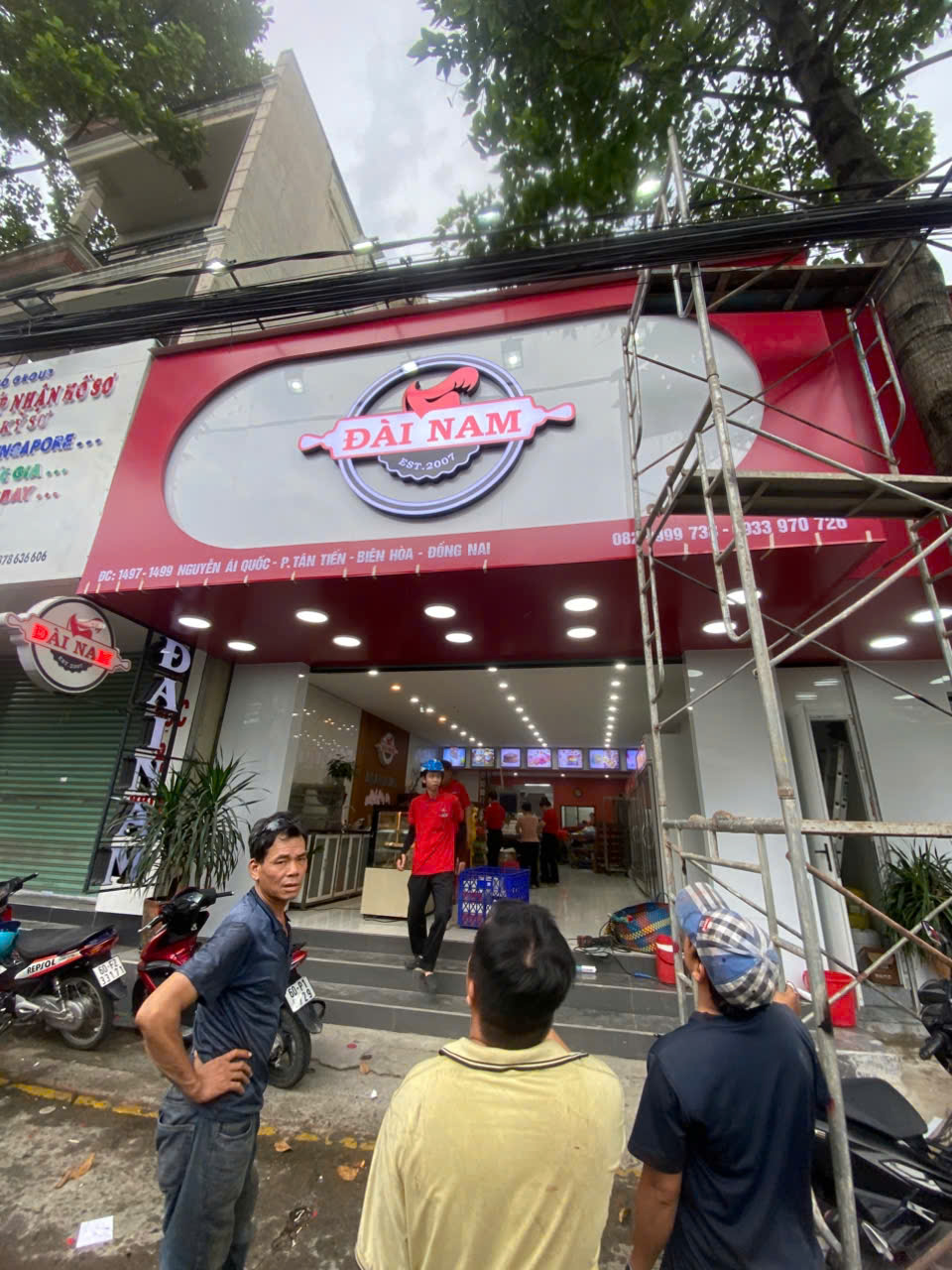 Thi công bảng hiệu 22