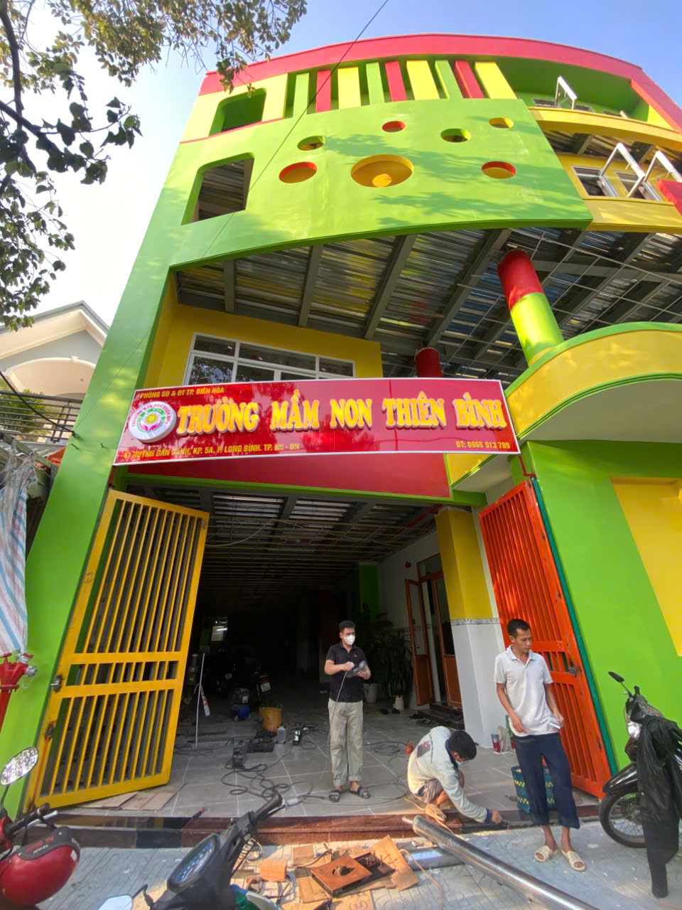 Thi công bảng hiệu 38