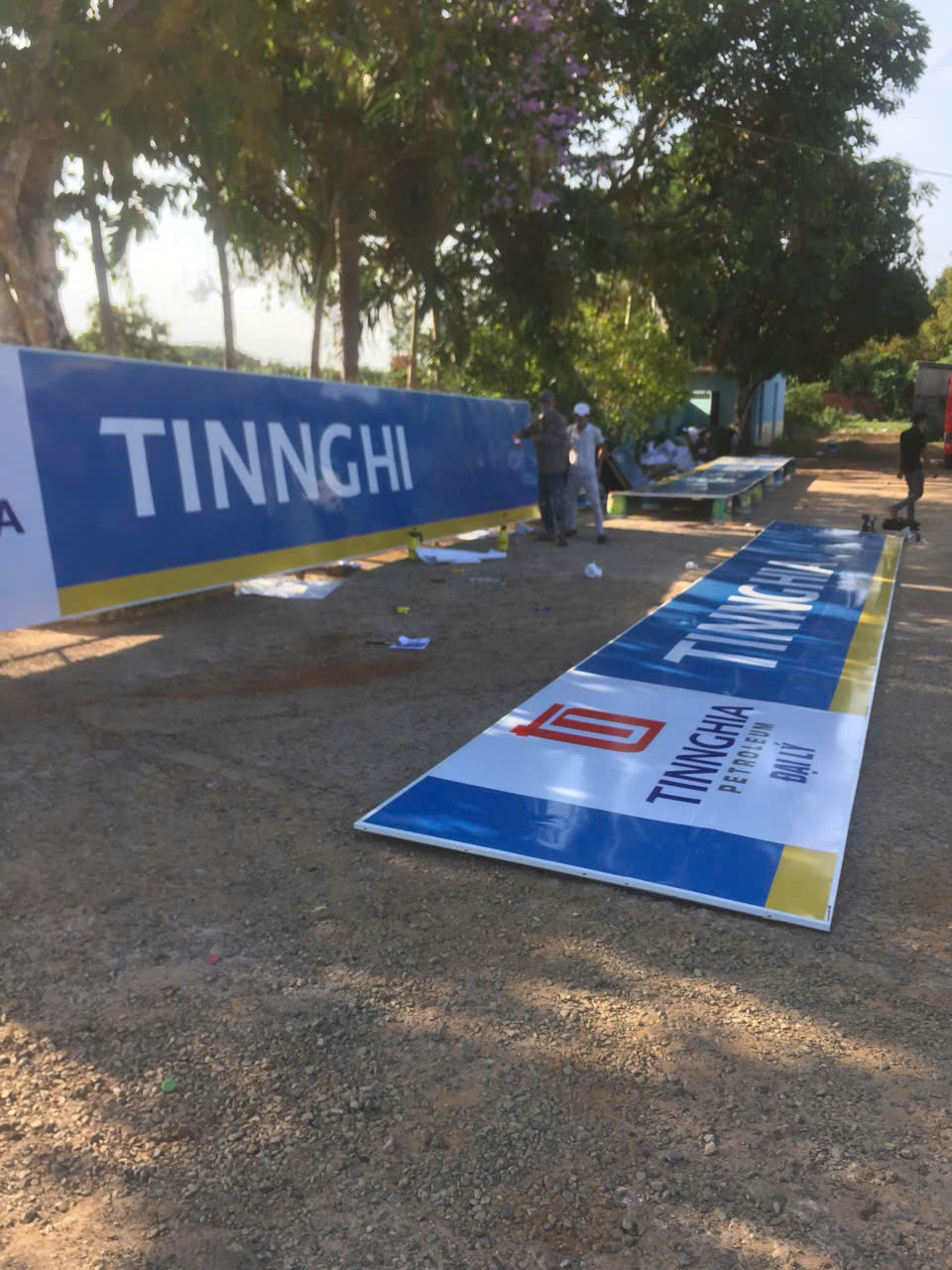 Thi công bảng hiệu 55